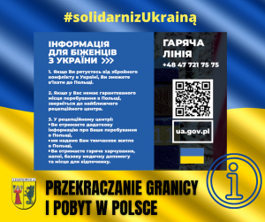 Czarny napis "Przekroczenie granicy i pobyt w Polsce" oraz ulotka w języku ukraińskim na tle flagi Ukrainy