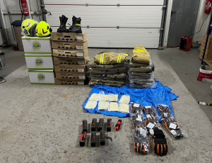 Części garderoby dla strażaków.