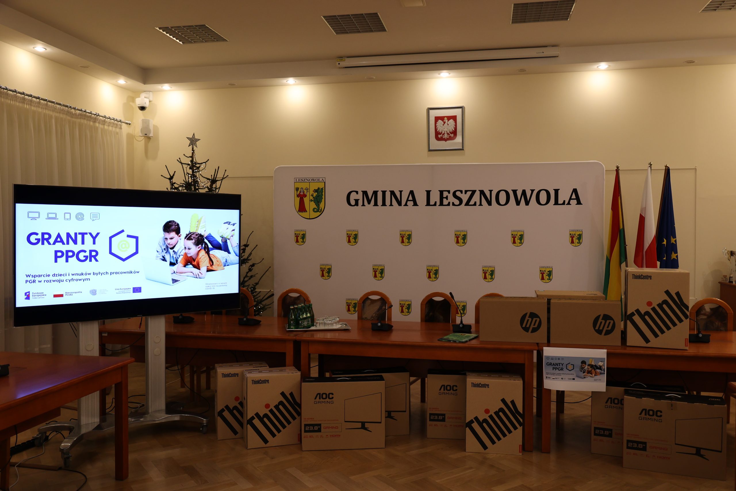 Telewizor i komputery.