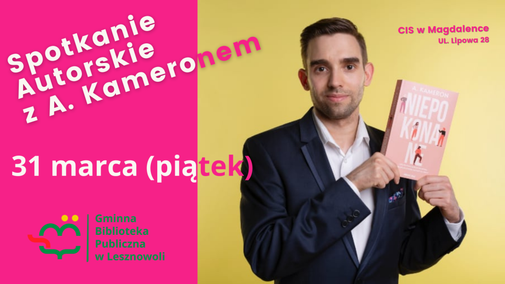 Mężczyzna trzyma w rękach książkę.