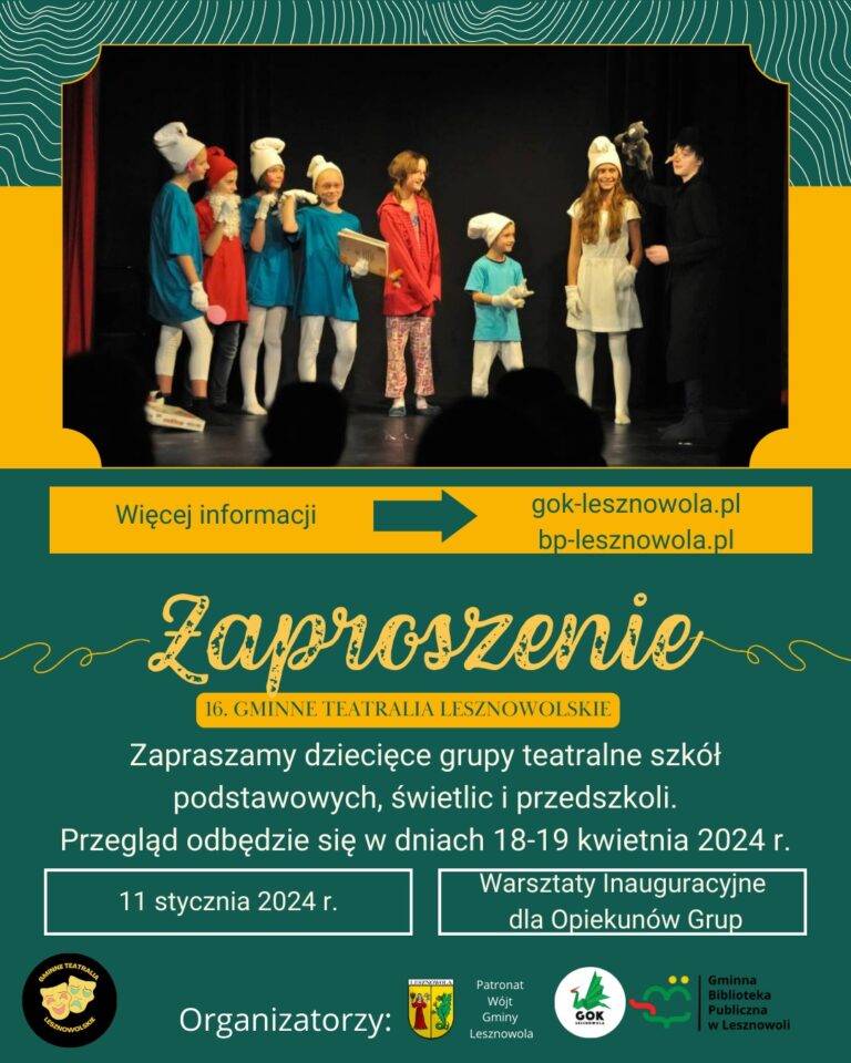 Dzieci grają przedstawienie na scenie pt. Królewna Śnieżka i 7 krasnoludków.