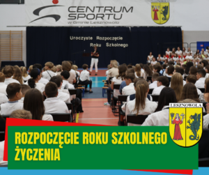 Zdjęcie z rozpoczęcia roku szkolnego w szkole w Łazach