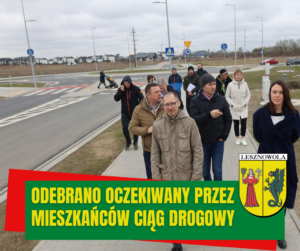 grupa osób na ulicy Wilgi