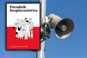Na obrazku z lewej strony są szkice postaci a nad nimi napis poradnik bezpieczeństwa a po prawej duży głośnik zawieszony na słupie