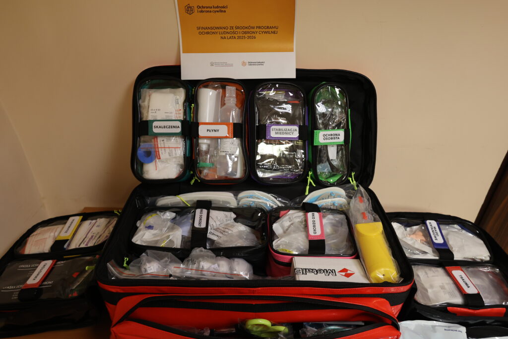 na zdjęciu plecak ratowniczy R1