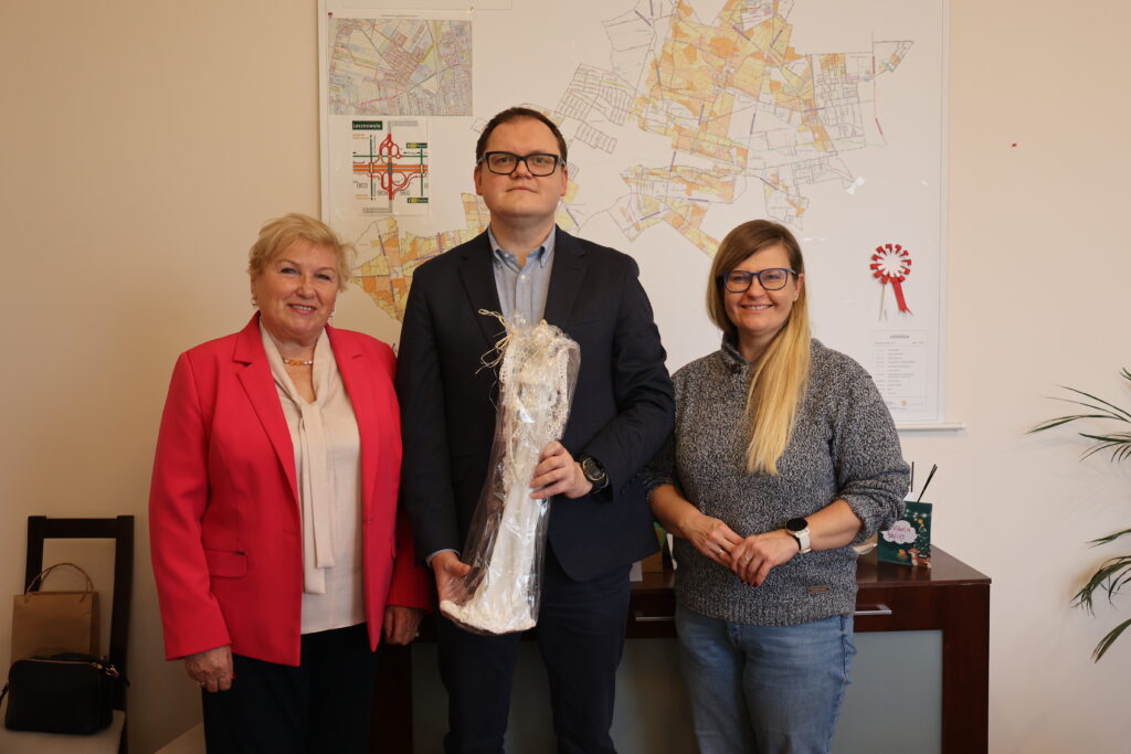 Goście z Fundacji Pomocy Wdowom i Sierotom po Poległych Policjantach