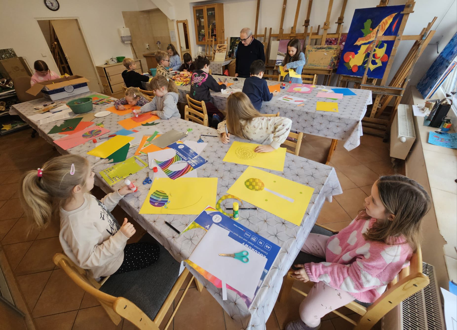 Aktywności kulturalne i sportowe, interesujące warsztaty, mnóstwo atrakcji przygotowanych przez szkoły – w te ferie, mimo mroźnej aury, nie sposób było się nudzić.