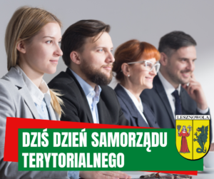 cztery osoby siedzące przy stole