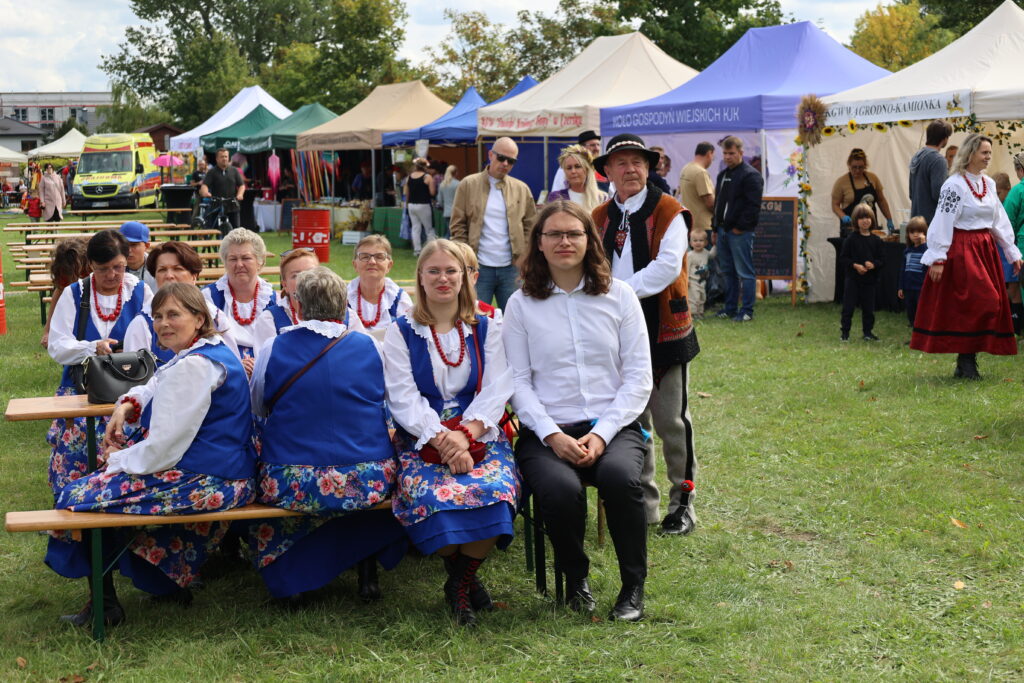 zdjęcie z II festiwalu KGW w Lesznowoli